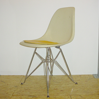 �C�[���Y (Eames)�T�C�h�V�F���`�F�A�z���C�g�ڍ׉��1