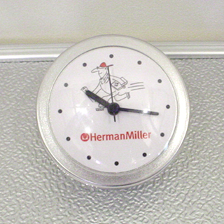 �C�[���Y �n�[�}���~���[(Herman Miller)�O�b�Y-�A�i���O���v  �ڍ׉��1